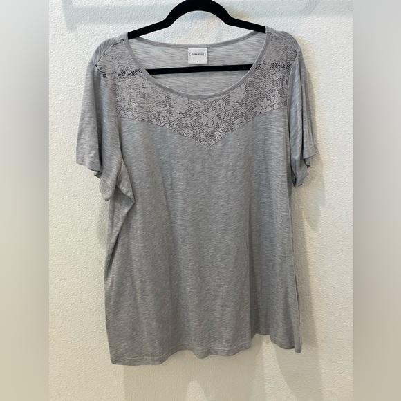Junarose - Gray Short Sleeve Lace Top - Picture 1 of 4